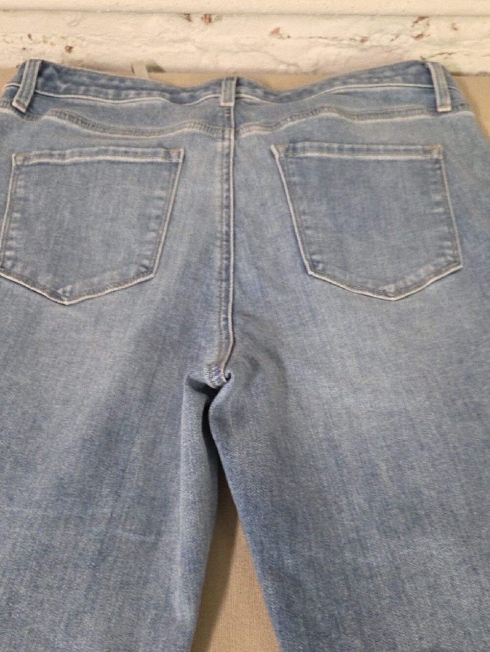 Talbots Crop Size 12P Light Washed Stretch - Picture 6 of 6